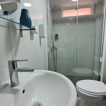 Only One & Guest house Nea Kallikrateia